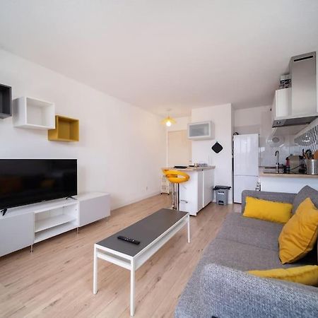 Appartement Tout Equipe Climatise Terrasse Hopital De La Timone Marseille Bagian luar foto