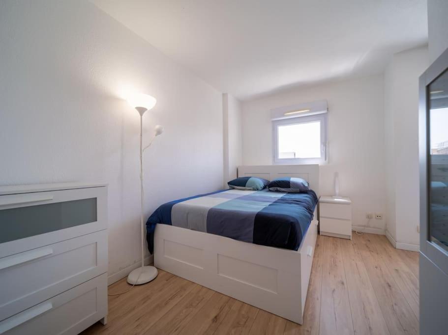 Appartement Tout Equipe Climatise Terrasse Hopital De La Timone Marseille Bagian luar foto